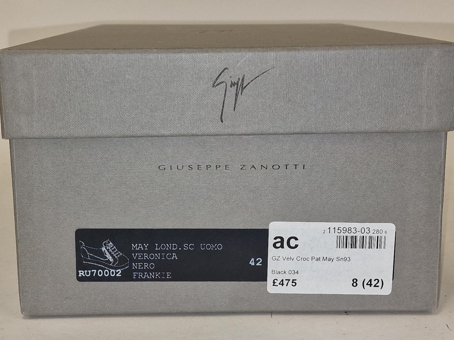 Pair of Giuseppe Zanotti designer trainers with box and dust bag size 8 (REF 111). - Image 4 of 4