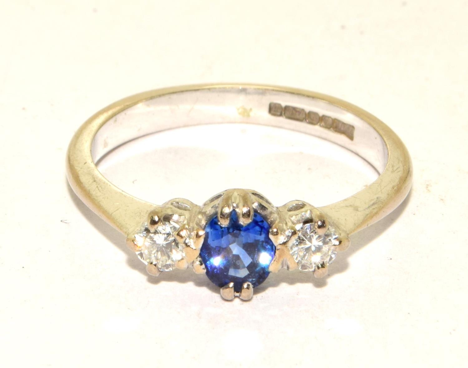 Sapphire and diamond 18ct gold ring Size M +