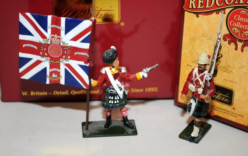 Britain's Redcoats Limited Edition figures: Ensign 92nd (Gordon) Highlanders, Kings Colour 1815