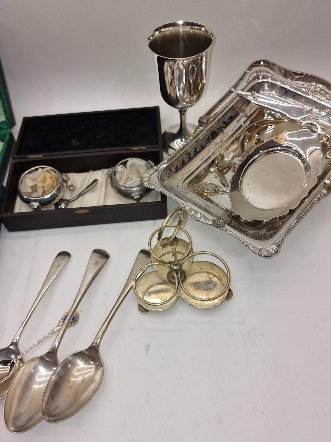 A collection of silver plated items to include boxed flatware sets. - Image 3 of 3