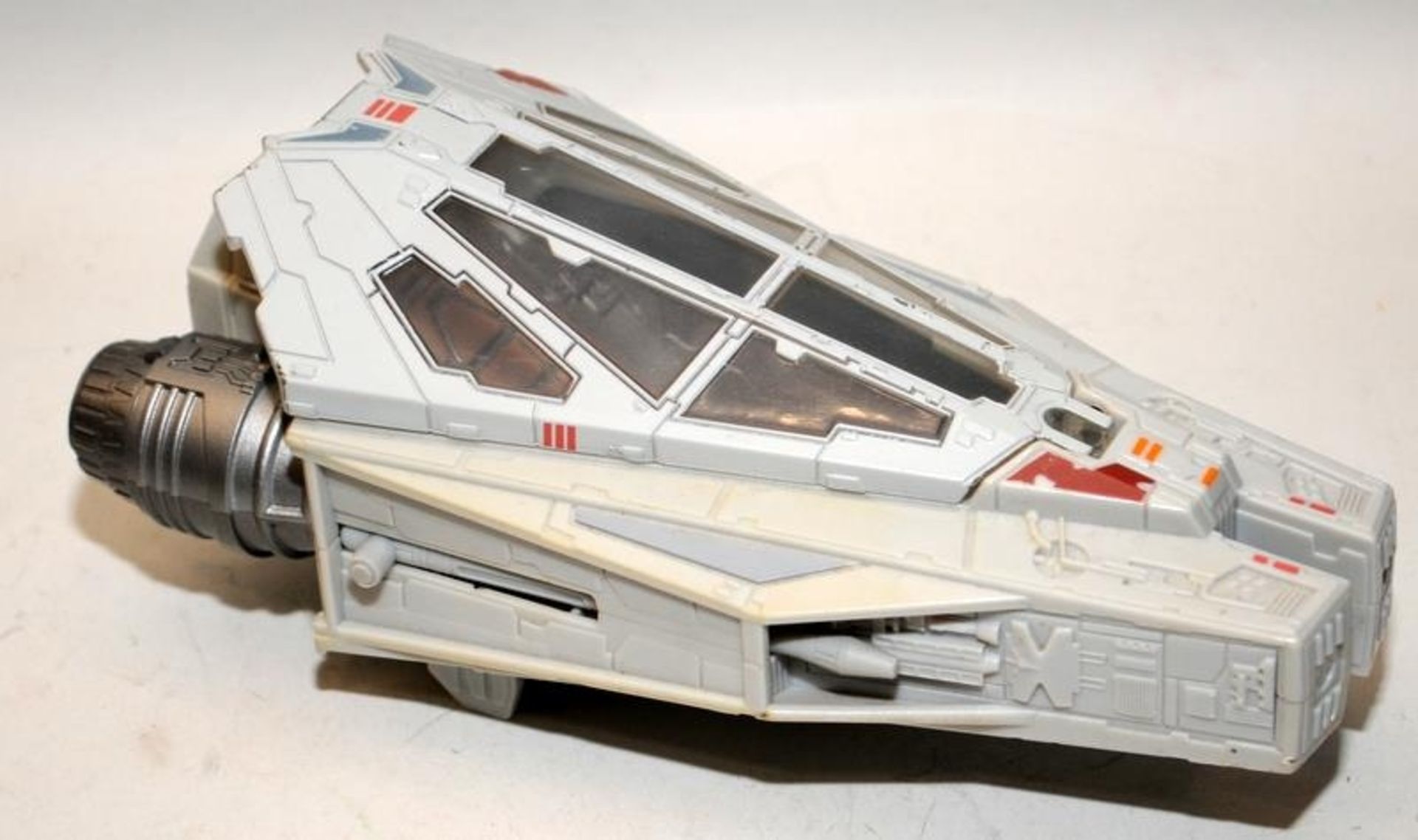 Hasbro Legacy Star Wars Millennium Falcon. Large Scale detailed model, mostly complete but missing - Image 7 of 8