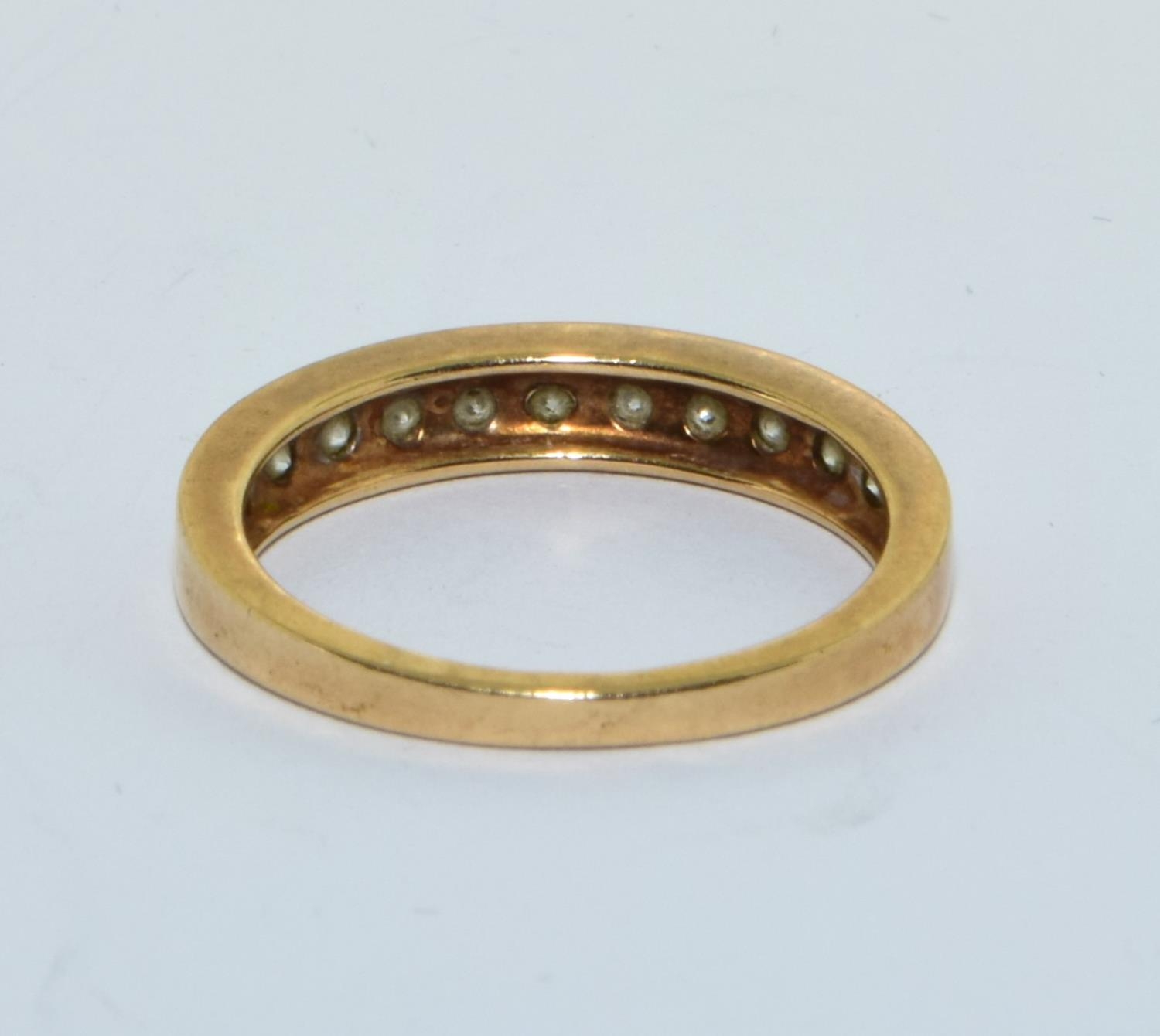 9ct gold ladies Diamond 1/2 eternity ring hall marked in ring as 0.25ct size N - Image 3 of 5