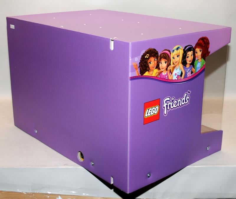 Lego Friends retail shop display diorama set 41311 Heartlake Pizzeria and set 41314 Stephanie's - Image 6 of 7