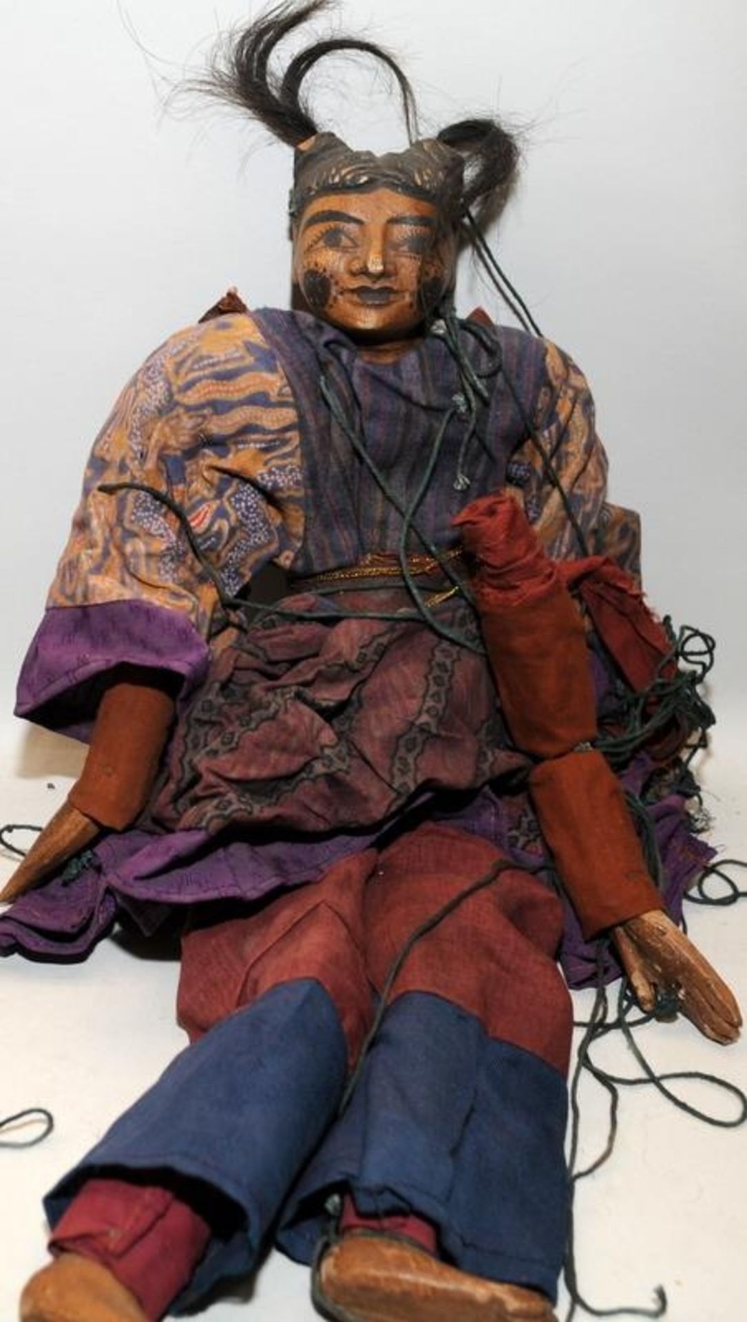 Three vintage Eastern puppets with terracotta heads and limbs wearing traditional dress. Approx - Image 4 of 4