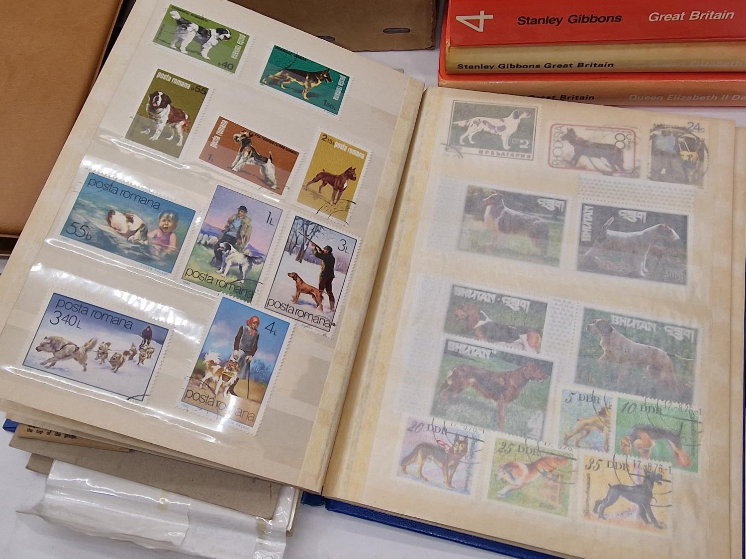 Collection of stamp mounts, supplements, first day covers and some stamps in a stockbook. - Bild 2 aus 2