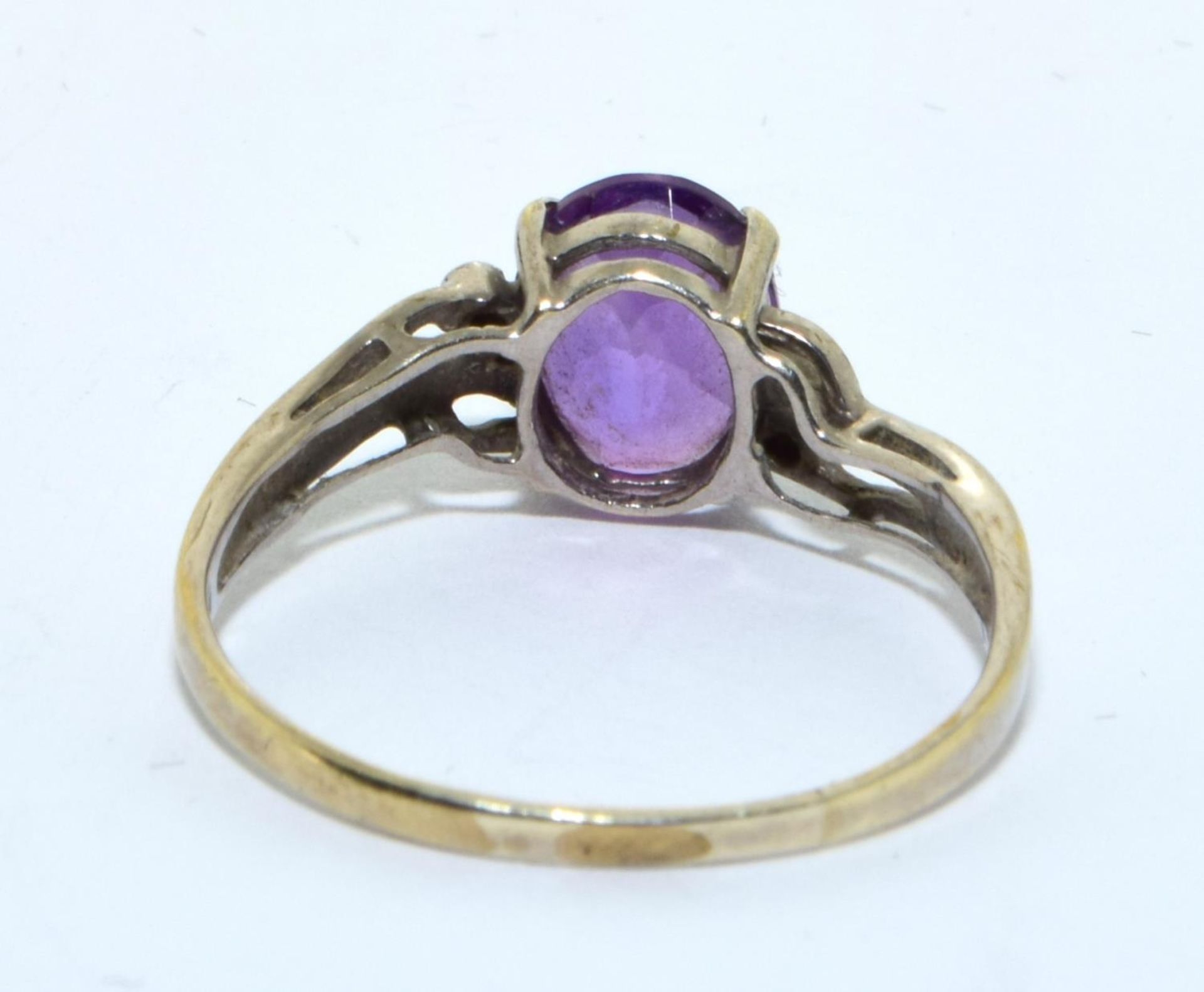 9ct white gold ladies Amethyst and diamond open work setting ring size S - Image 3 of 5
