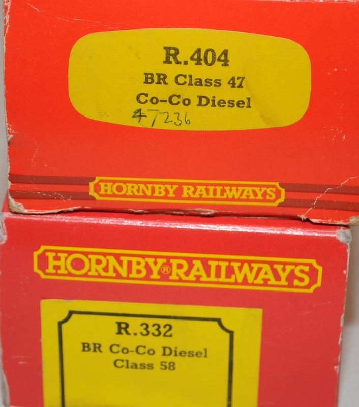 Hornby OO gauge Class 58 Co-Co Diesel 58 044 ref:332 c/w Class 47 Co-Co Diesel Railfreight 47 236 - Image 2 of 2