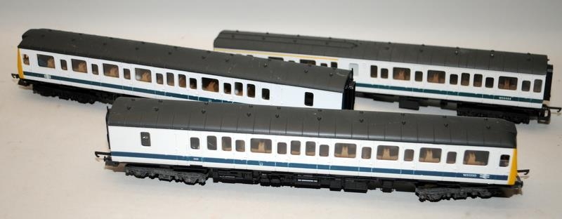 Hornby OO gauge rake of four Eurostar Coaches c/w Lima OO gauge BR white with blue stripe Power - Image 3 of 3