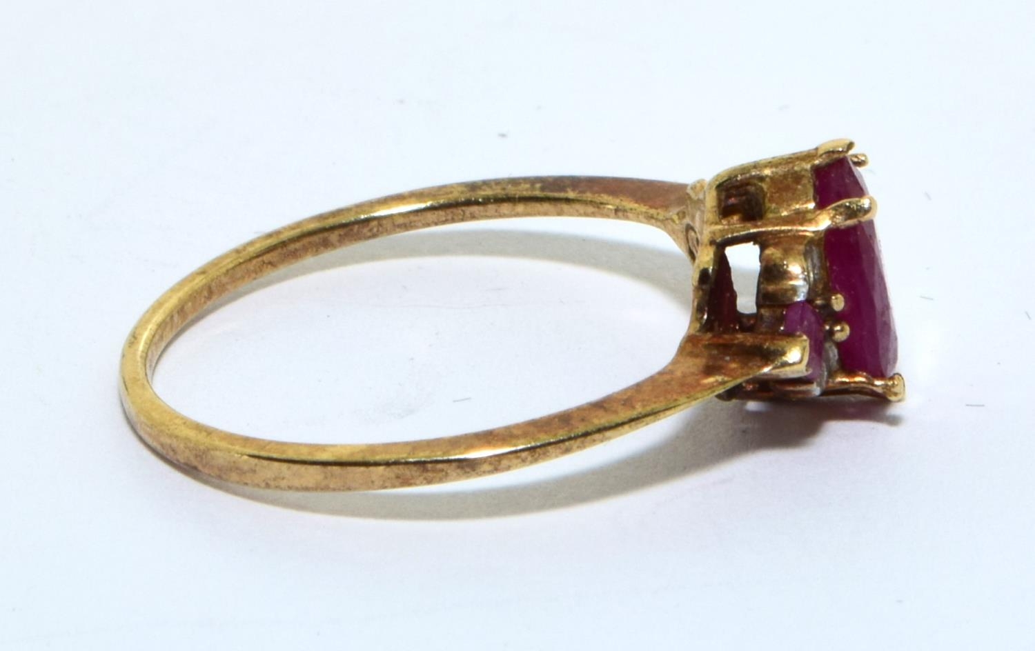 9ct gold Diamond and Ruby vintage ring size P - Image 4 of 5