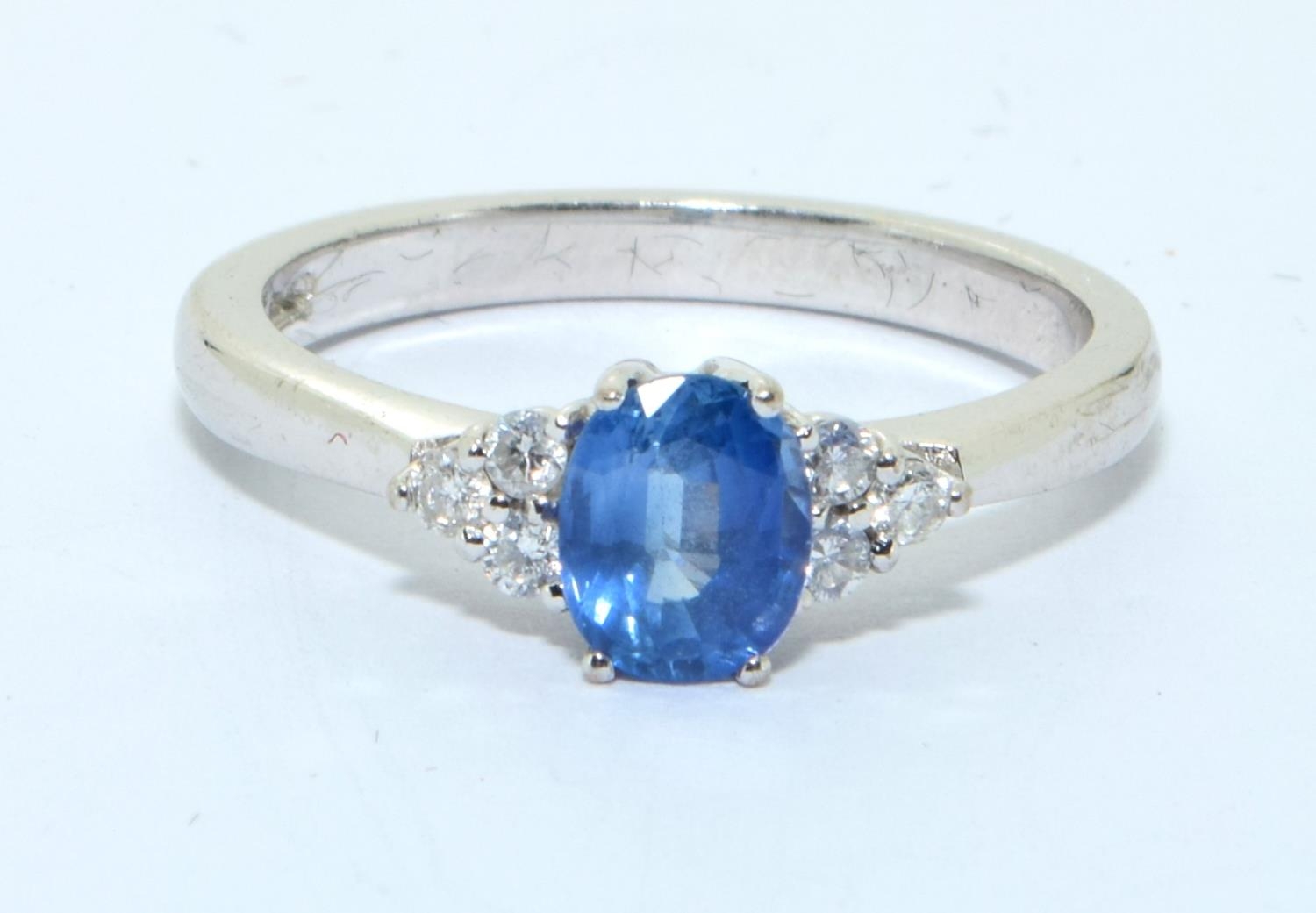 18ct white gold Diamond and sapphire ring size N