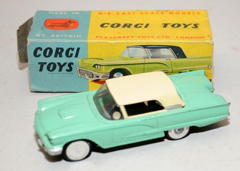 Corgi Toys die-cast Studebaker - Golden Hawk No.211, Ford Thunderbird No.214 and Lotus Elan Coupe - Image 4 of 4