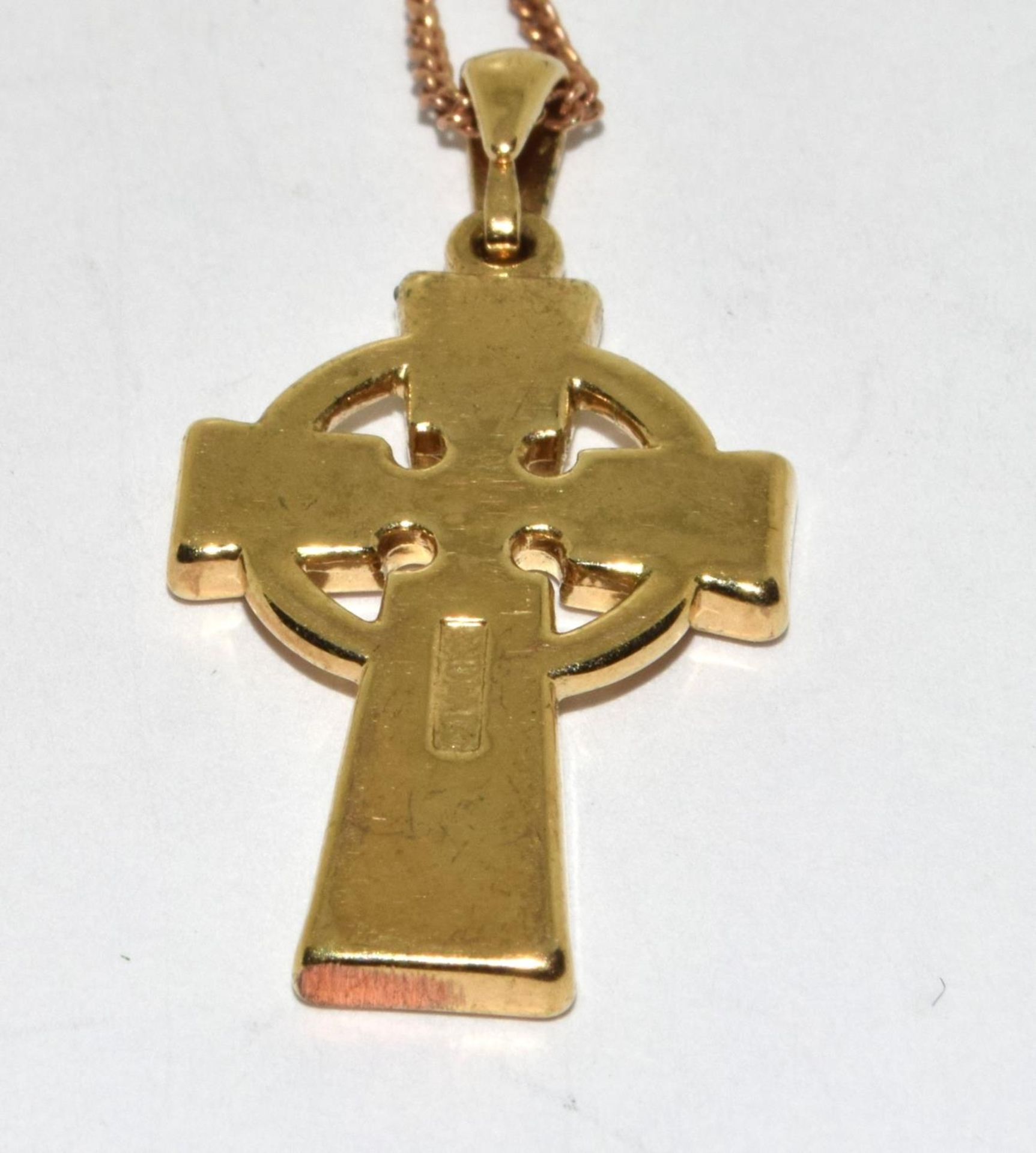 925 silver gilt Celtic crucifix pendant - Image 3 of 3