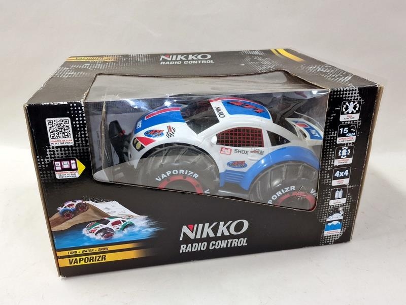 Nikko radio control vaporizr boxed car together with a boxed Extreme Machines SRT Viper car (2). - Image 2 of 3