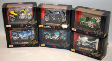 Maisto 1:18 scale die-cast motorcycles. 6 in lot, all boxed