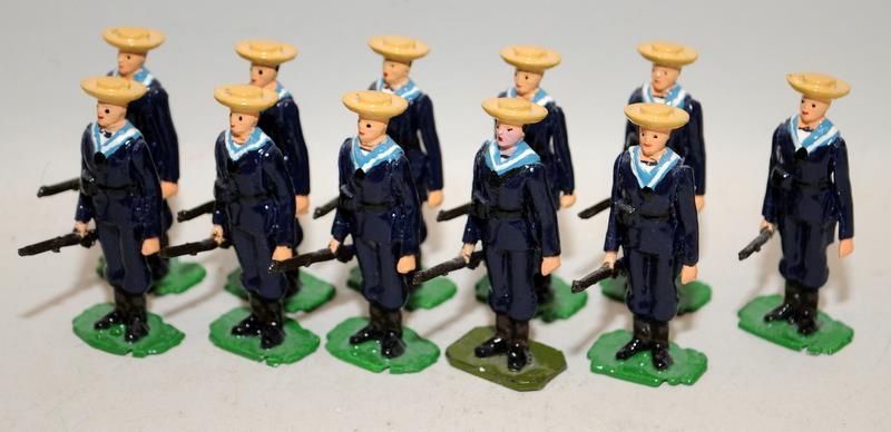 Good Soldiers die-cast figures: Circa 1900 British Sailors on parade in sennet hats x 11 c/w horse - Image 3 of 3