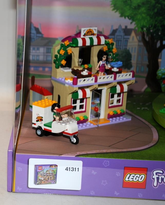 Lego Friends retail shop display diorama set 41311 Heartlake Pizzeria and set 41314 Stephanie's - Image 2 of 7