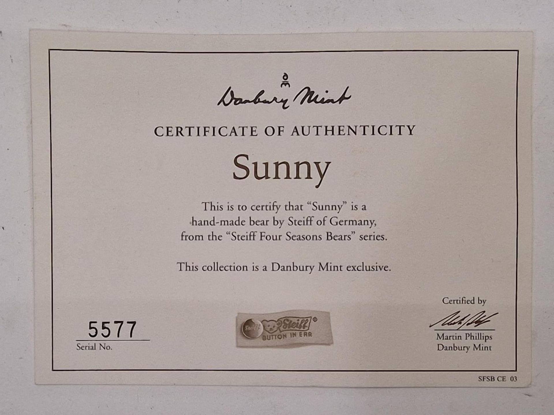 Steiff Danbury Mint "Sunny" collectors teddy bear 34cm complete with Steiff dust bag and certificate - Image 4 of 4