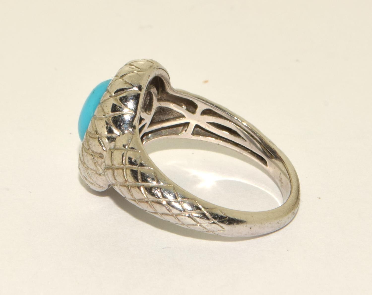 A 925 silver and turquoise stone ring Size N - Image 2 of 3