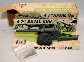Vintage Britain's die-cast 4.7" Naval Gun ref:9730. Tatty outer box, good inner liner and includes