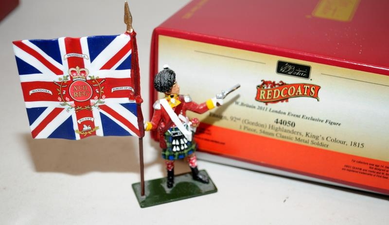 Britain's Redcoats Limited Edition figures: Ensign 92nd (Gordon) Highlanders, Kings Colour 1815 - Image 5 of 6