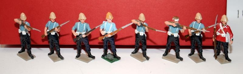 Tradition toy soldiers set 24th Regiment of Foot Zulu Wars 1879 ref:403. 8 figures in original box
