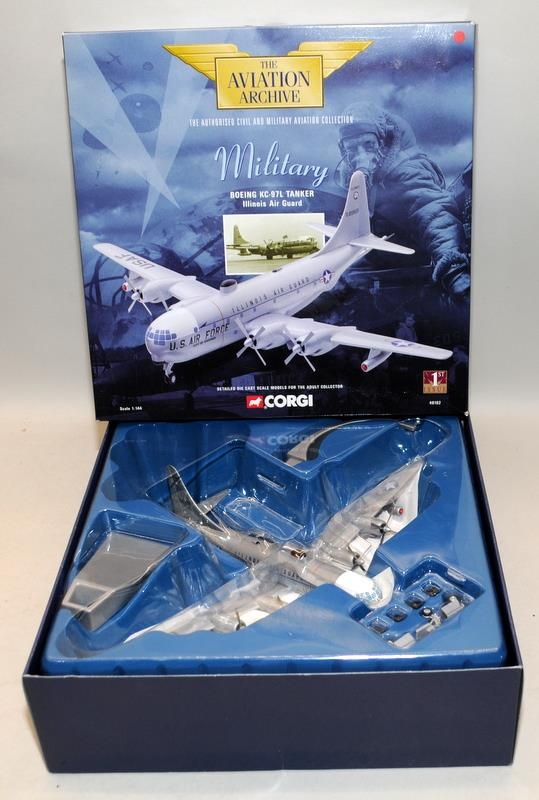 Aviation Archive 1:144 scale die-cast aircraft from the Frontline and Military series of models. 4 - Image 3 of 5