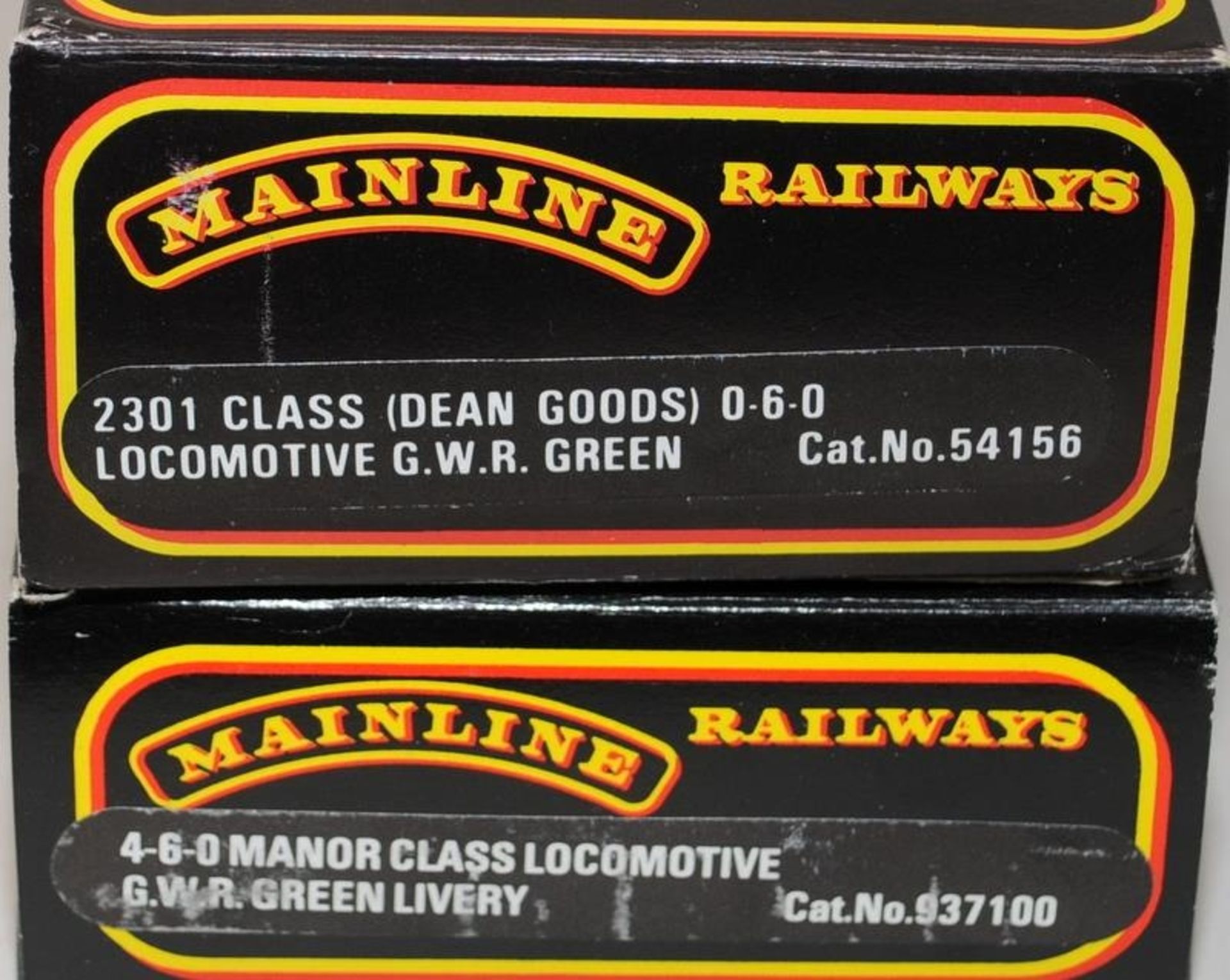 Mainline Railways OO gauge 2301 Class Locomotive GWR Green ref:54156 c/w Manor Class GWR Green ref: - Image 2 of 2