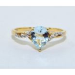 Aquamarine pear shaped approx 0.75ct with diamond shoulders in 10ct gold ring size S