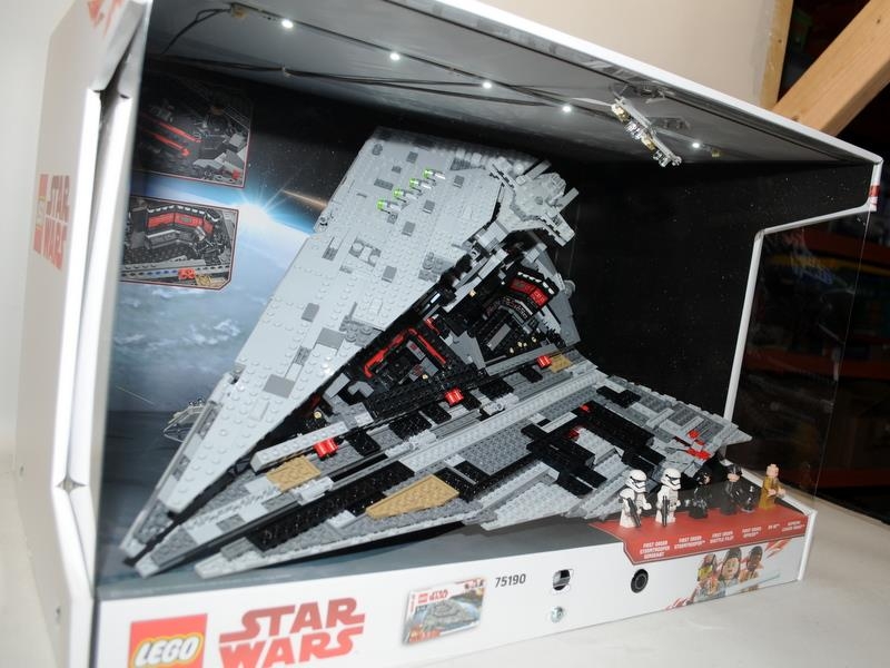 Lego Star Wars retail shop display diorama set 75190 First Order Star Destroyer. Complete, perfect - Image 4 of 7
