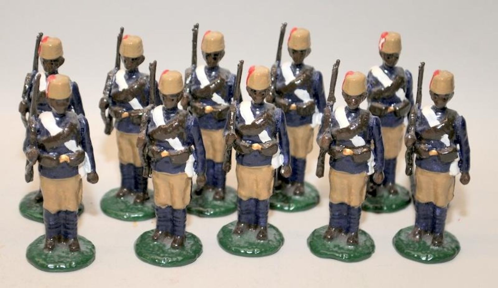 Good Soldiers die-cast figures: 1890's Sudan 10 x British Sudanese Infantry c/w 10 x Good Soldiers - Image 2 of 3