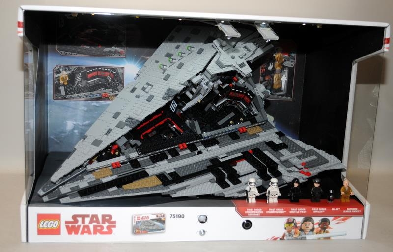 Lego Star Wars retail shop display diorama set 75190 First Order Star Destroyer. Complete, perfect - Image 2 of 7