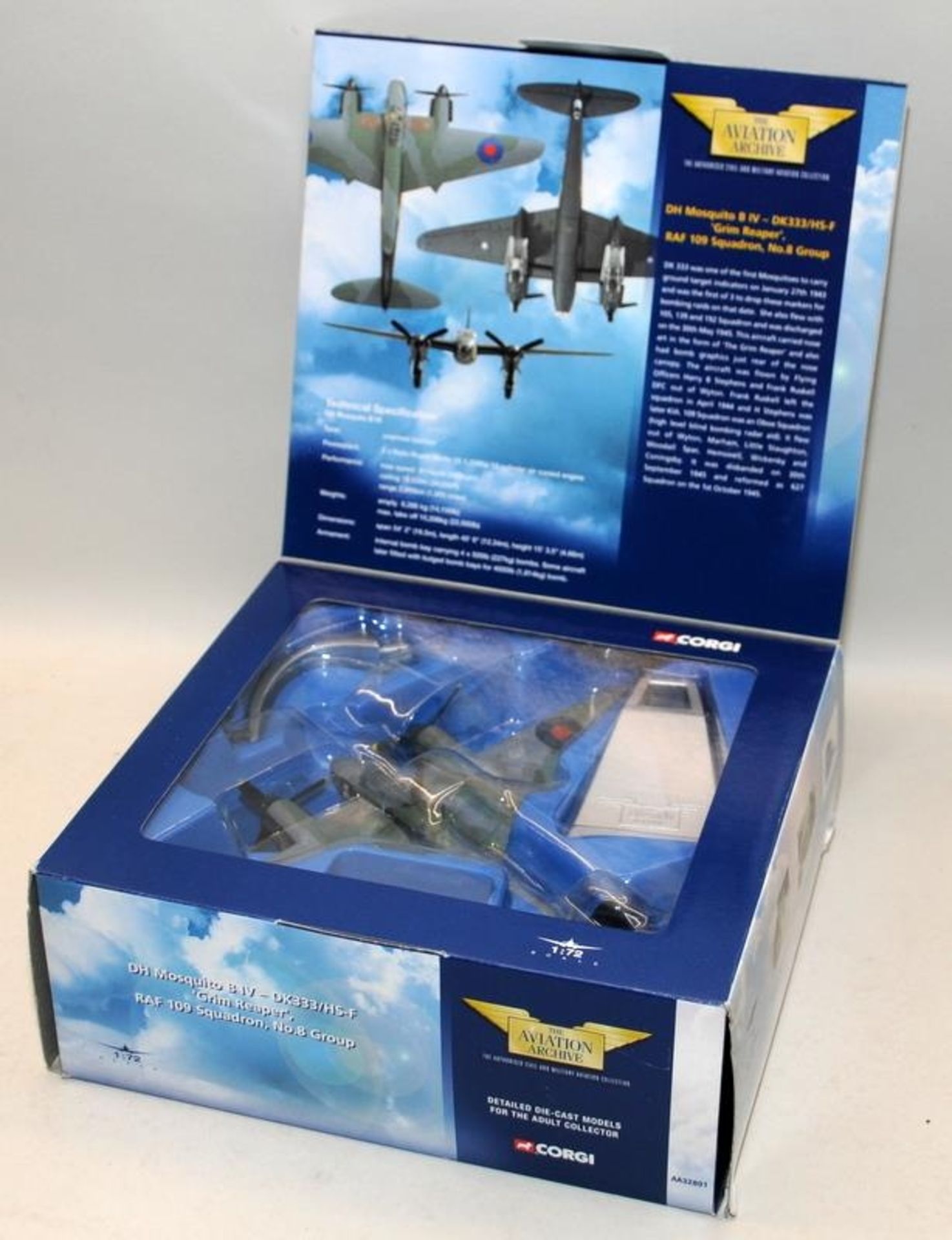 Aviation Archive Die-Cast Model Aircraft: 1:72 scale DH Mosquito B IV :144 scaleAvro Lancaster - Image 2 of 3