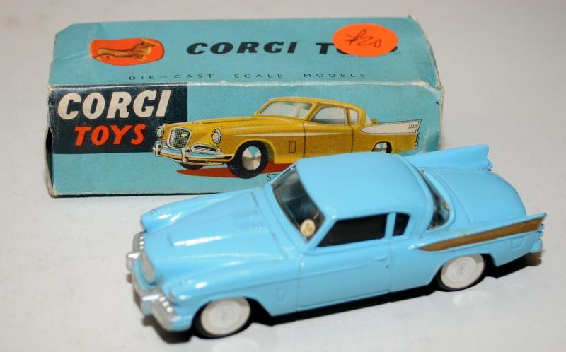 Corgi Toys die-cast Studebaker - Golden Hawk No.211, Ford Thunderbird No.214 and Lotus Elan Coupe - Image 3 of 4