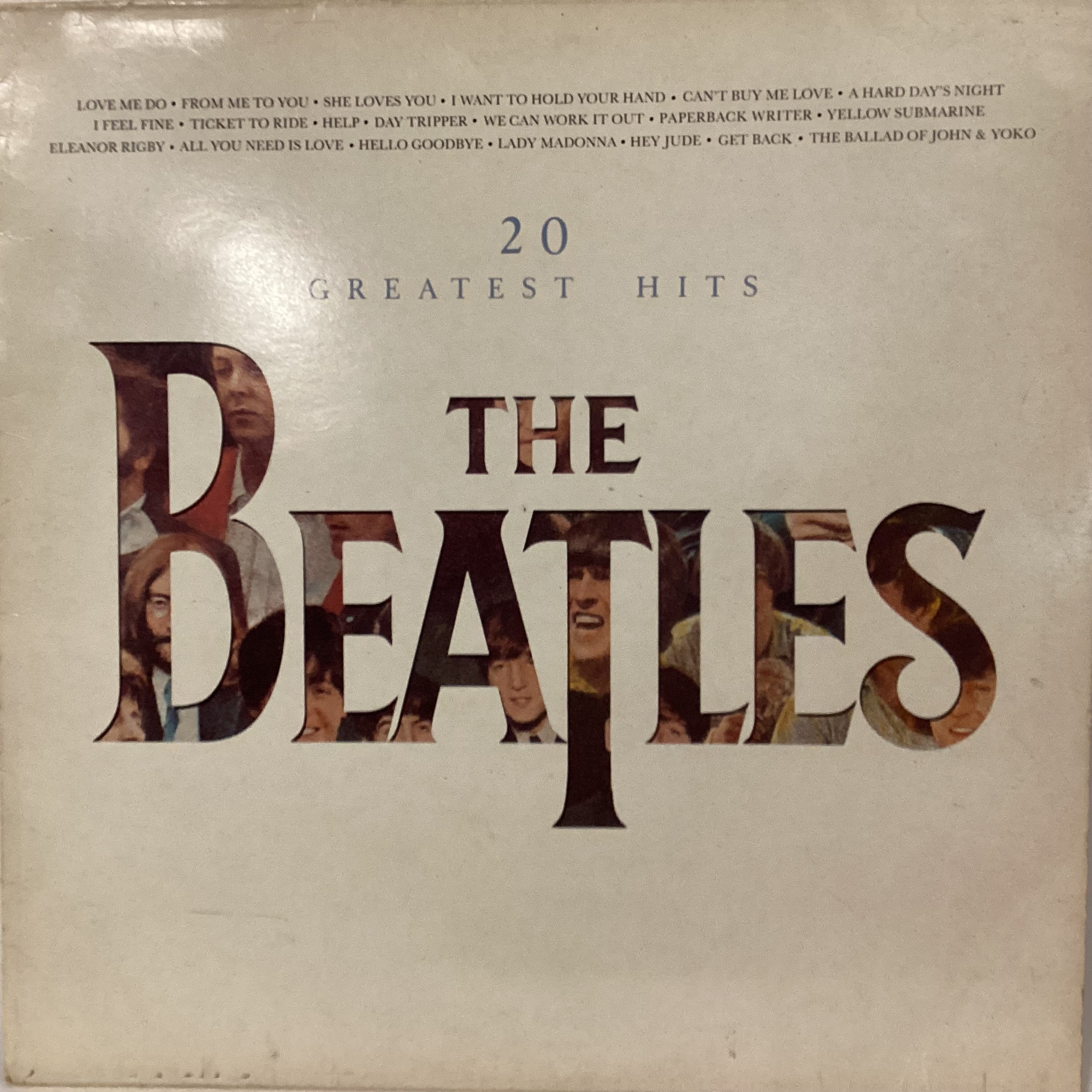 THE BEATLES VINYL LP RECORDS X 2. First we have a copy of ‘Help!’ On Parlophone PMC 1255 released in - Bild 3 aus 9