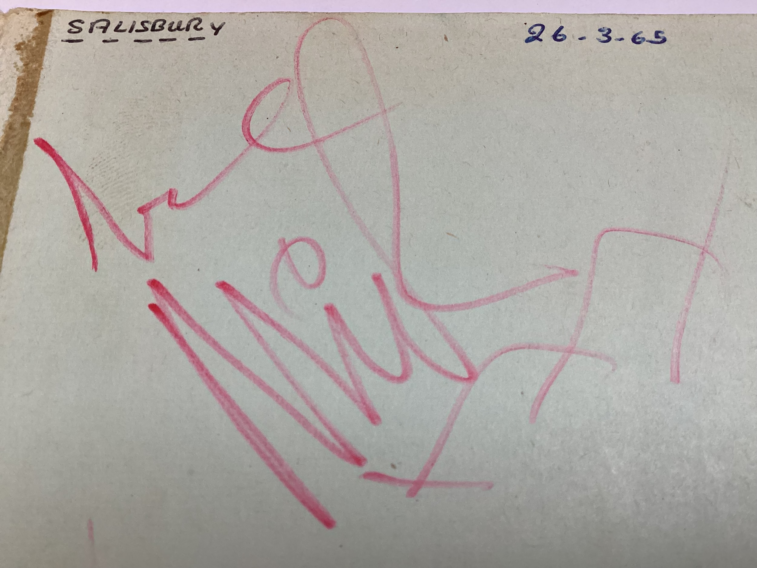 GENUINE 1960’S AUTOGRAPH BOOK CONTAINING VARIOUS POP / ROCK STARS. The book has seen better days - Bild 8 aus 14