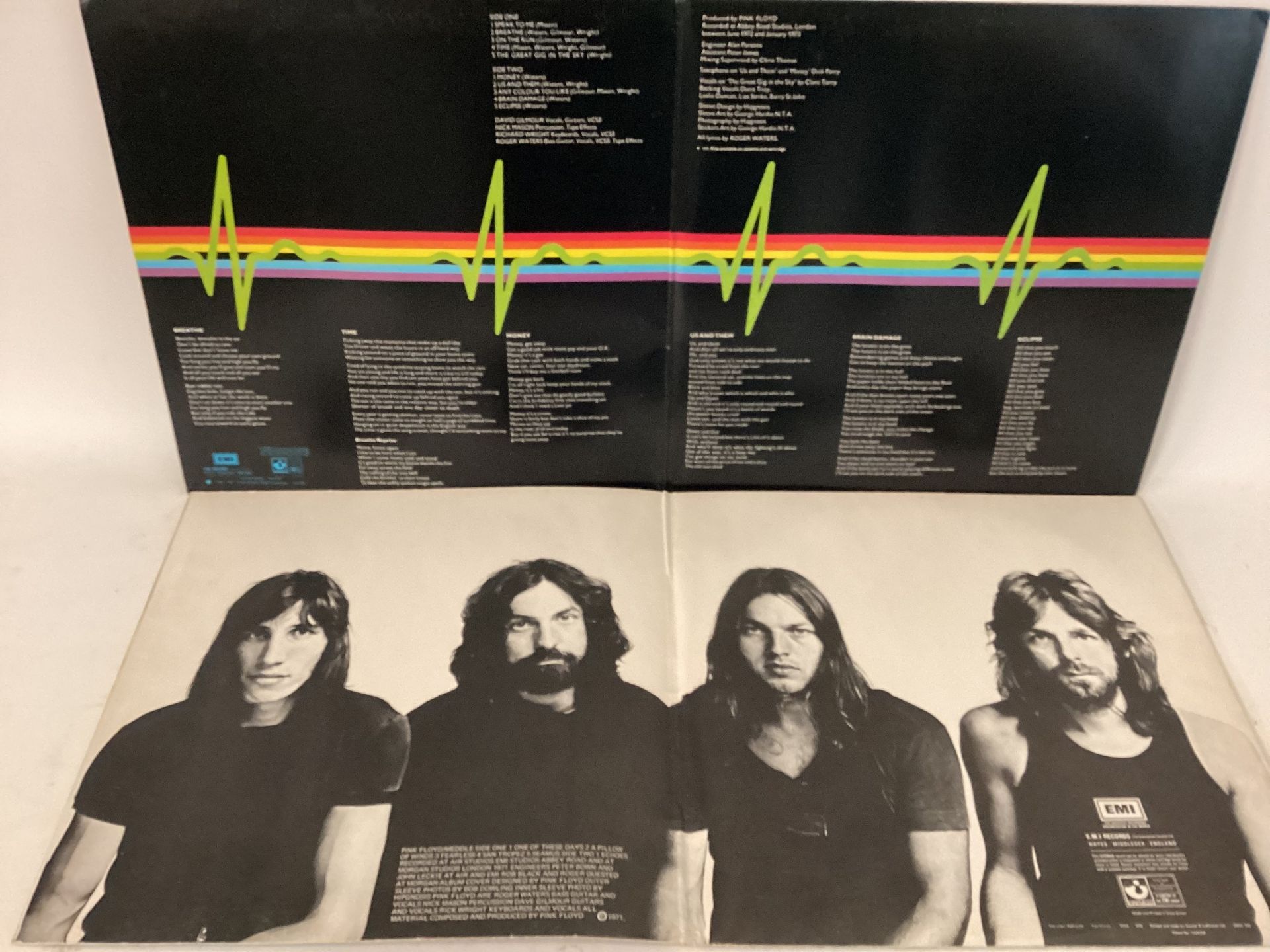 PINK FLOYD VINYL LP RECORDS X 6. Titles here include - Meddle in Gatefold textured sleeve SHVL 795 - Image 3 of 4