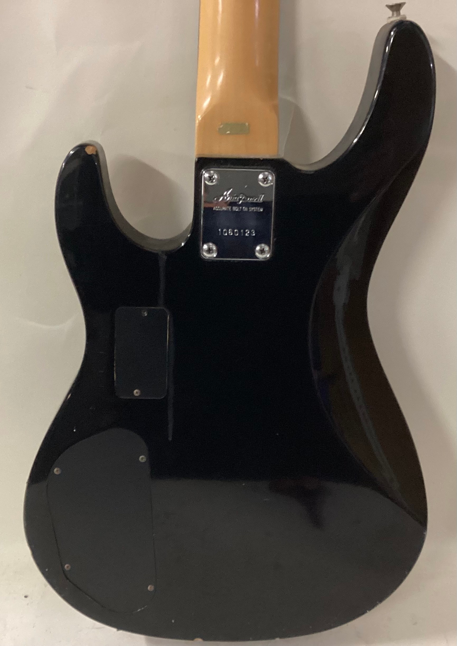 ARIA PRO II SLB-2A BASS GUITAR. 1990s Aria Pro II SLB-2 bass guitar with Body finished in black. - Image 5 of 6
