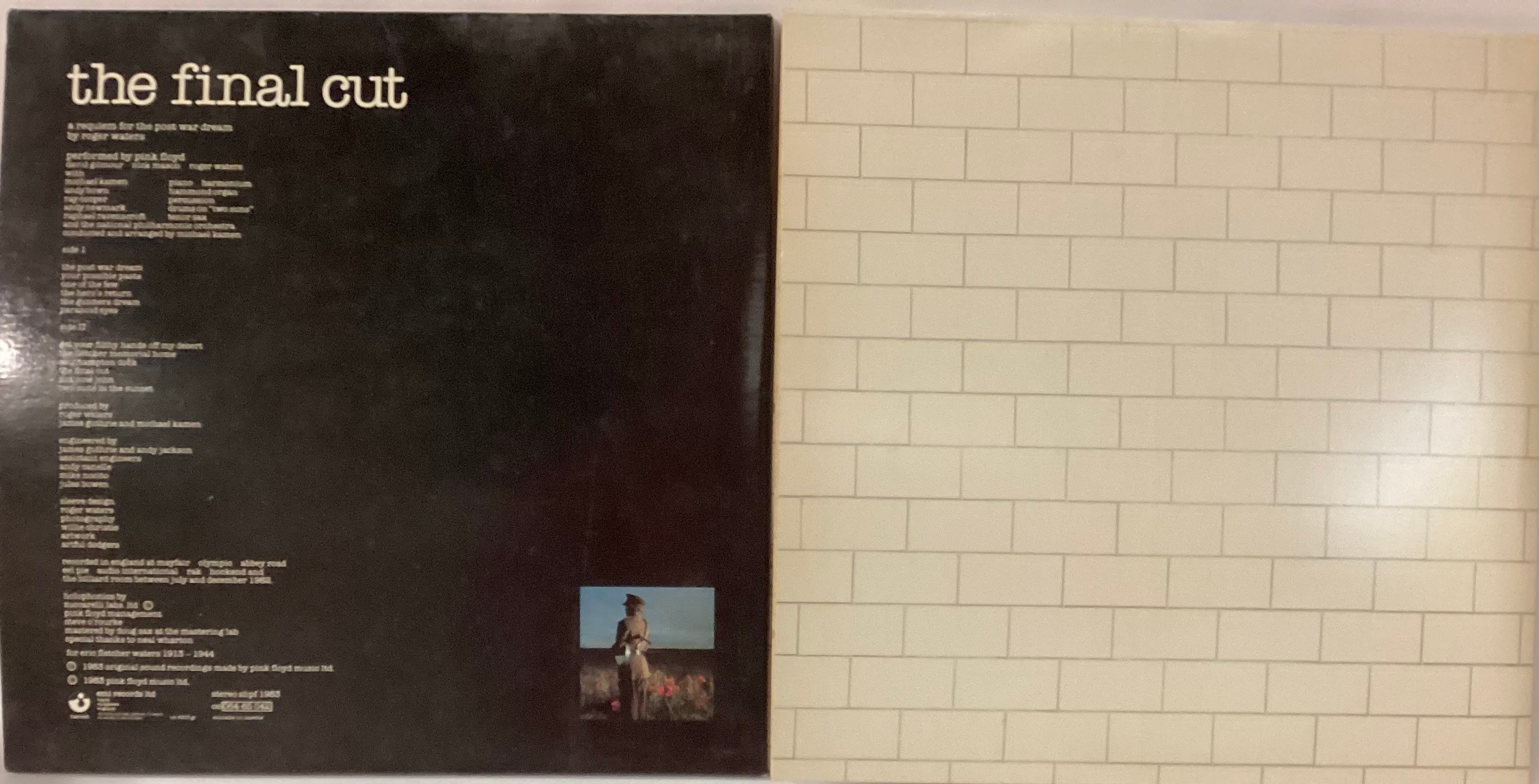 PINK FLOYD VINYL LP RECORDS X 2. Copies here include ‘The Wall’ double album on Harvest SHDW 411 - Image 2 of 9