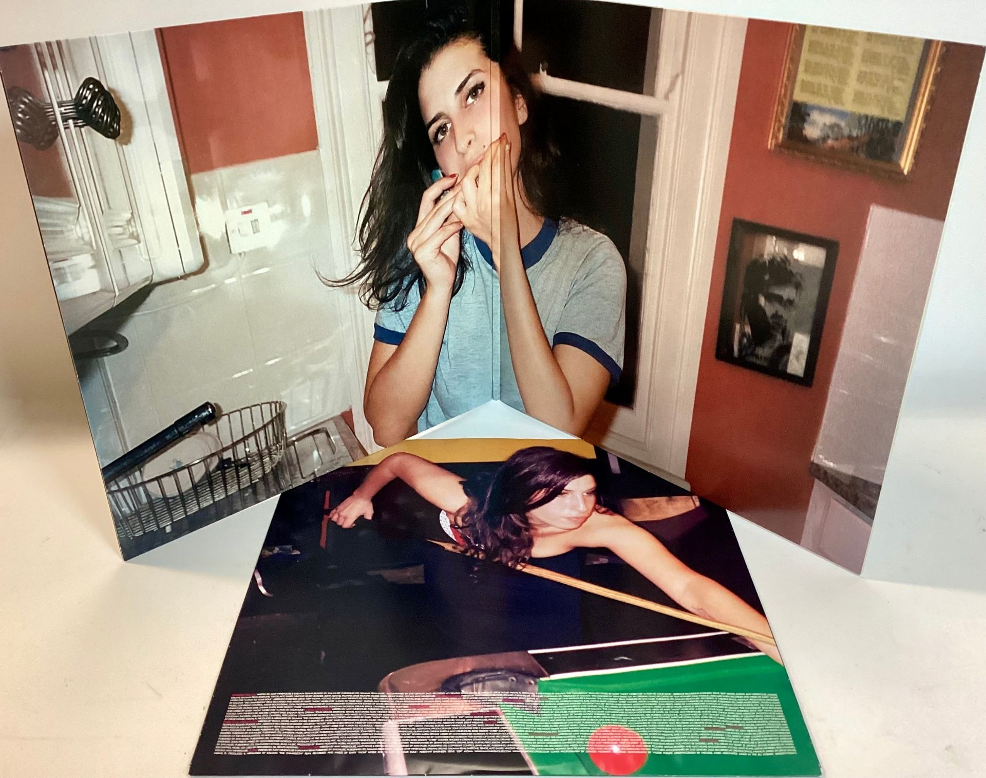 AMY WINEHOUSE VINYL ALBUM ‘FRANK’. Gatefold sleeved album found here on Island Records from 2003. - Image 3 of 3