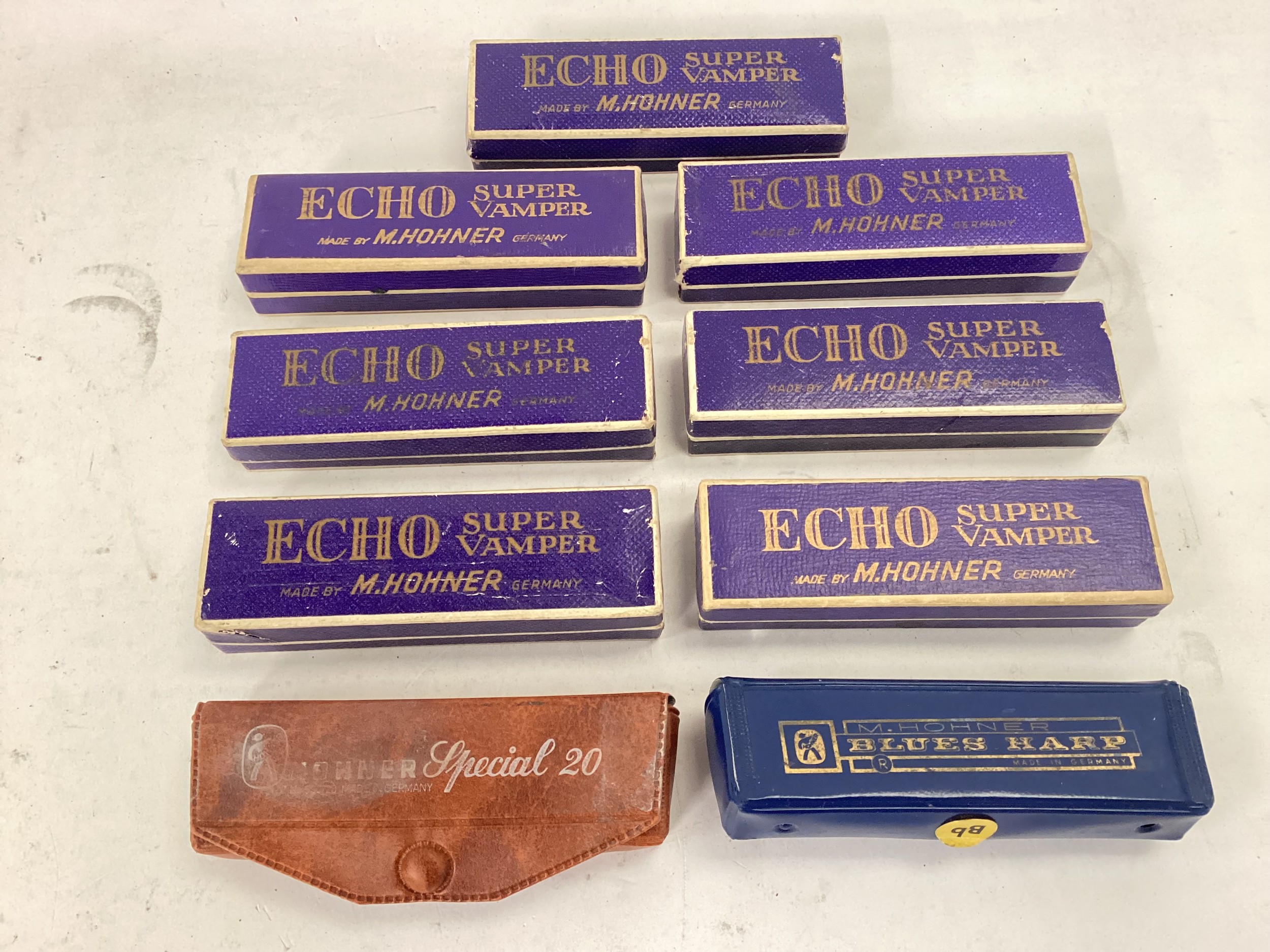 COLLECTION OF 9 HARMONICAS. Here we find a super collection of 9 HOHNER harmonicas all in plastic - Bild 4 aus 4