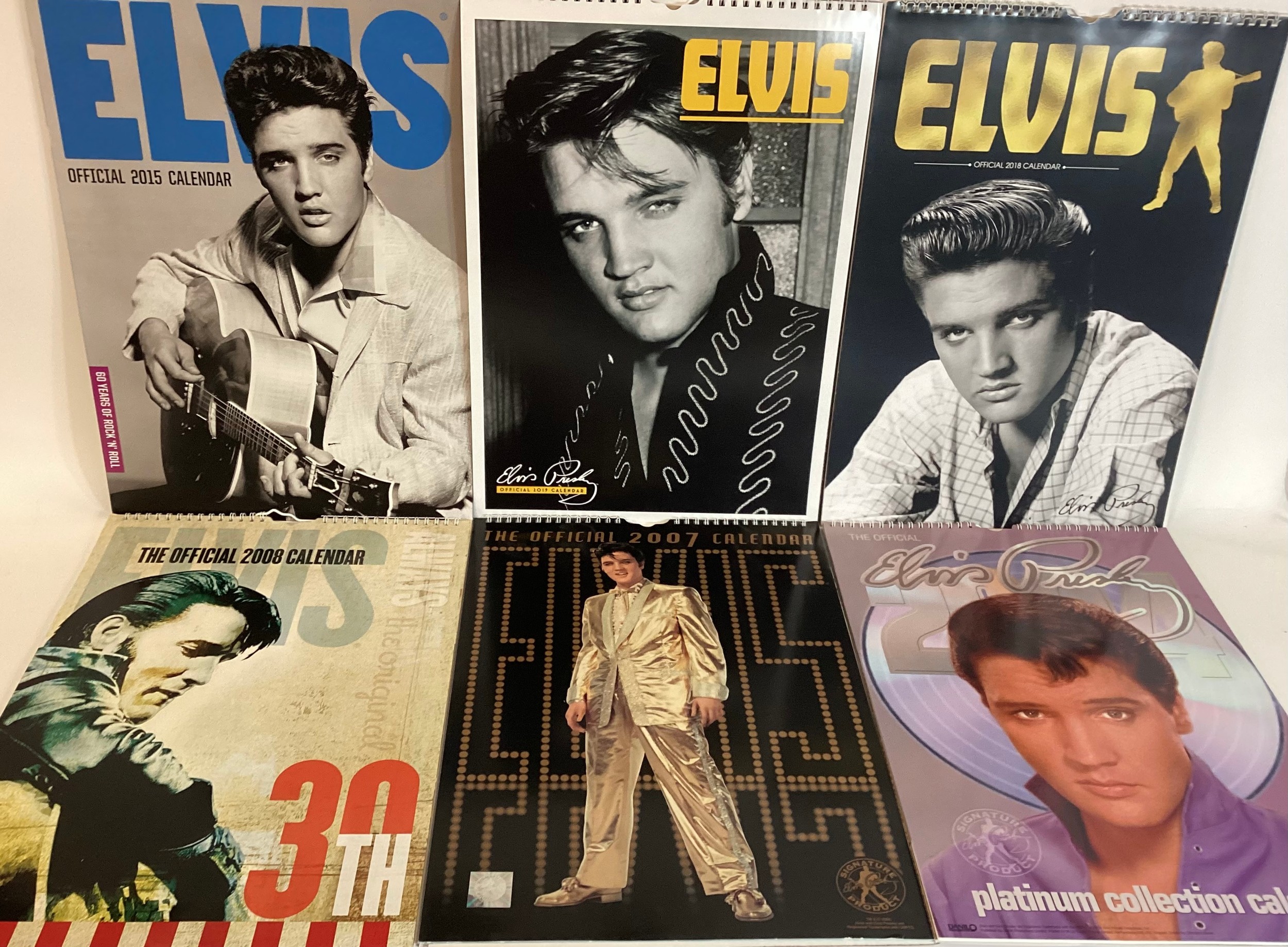 VARIOUS ELVIS PRESLEY CALENDARS. In this lot we find approx 36 calendars from various years and - Bild 3 aus 4