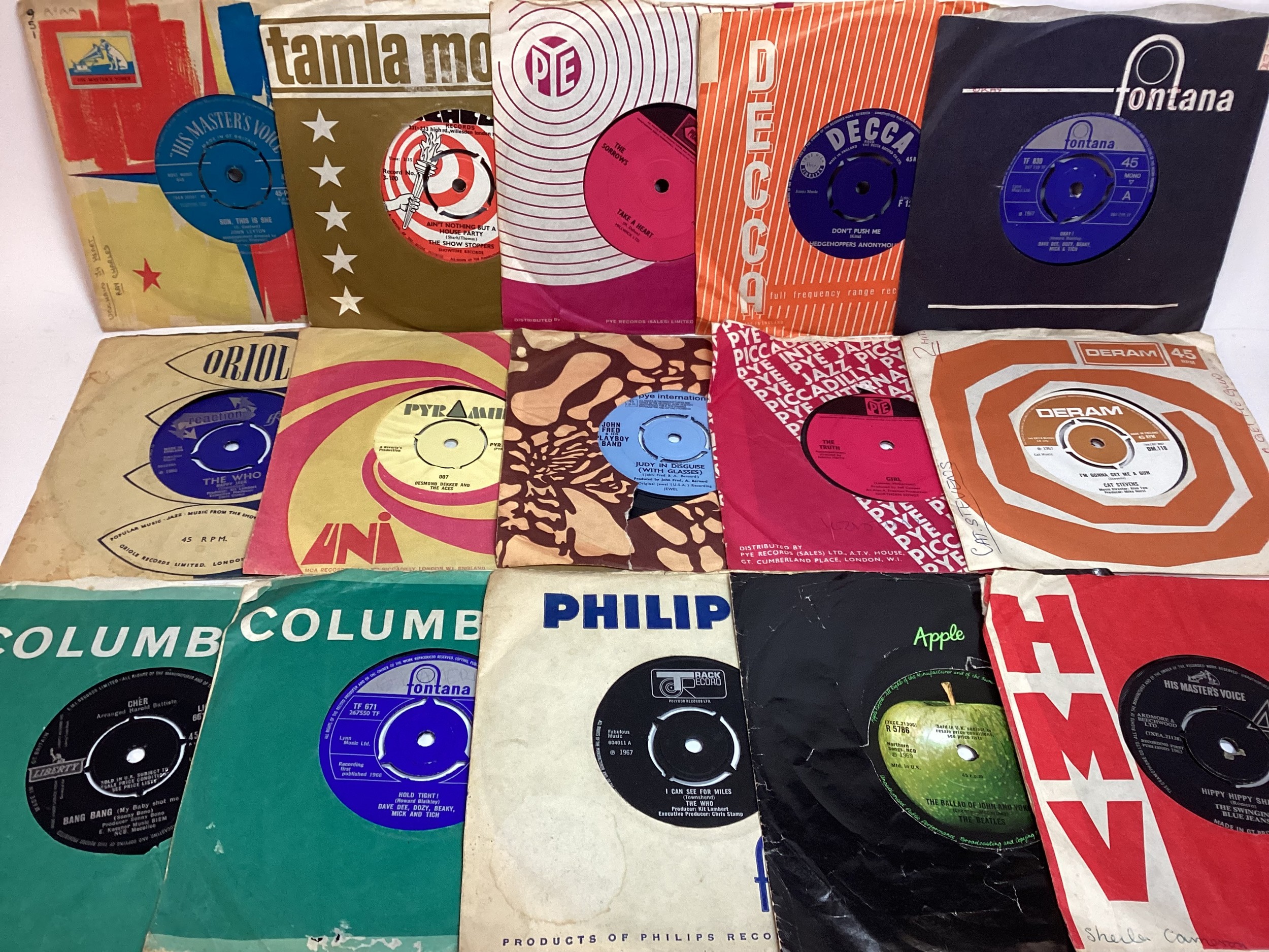 COLLECTION OF MAINLY 1960’s VINYL SINGLES. To include Artist’s - The Beatles - Cher - The Who - - Image 2 of 2