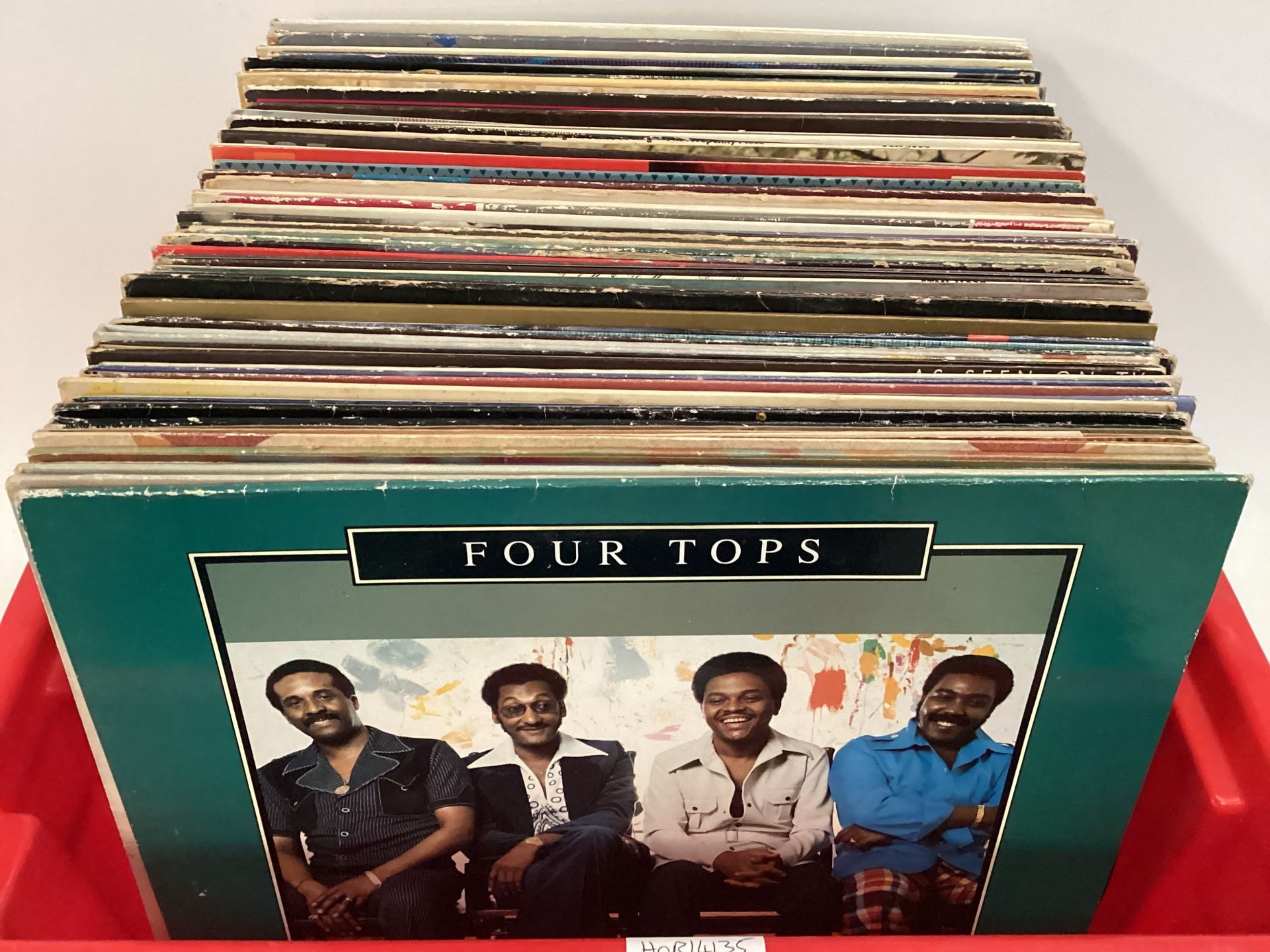 LARGE BOX OF VARIOUS VINYL LP RECORDS. Artists here include - Elvis Presley - Earth, Wind & Fire -