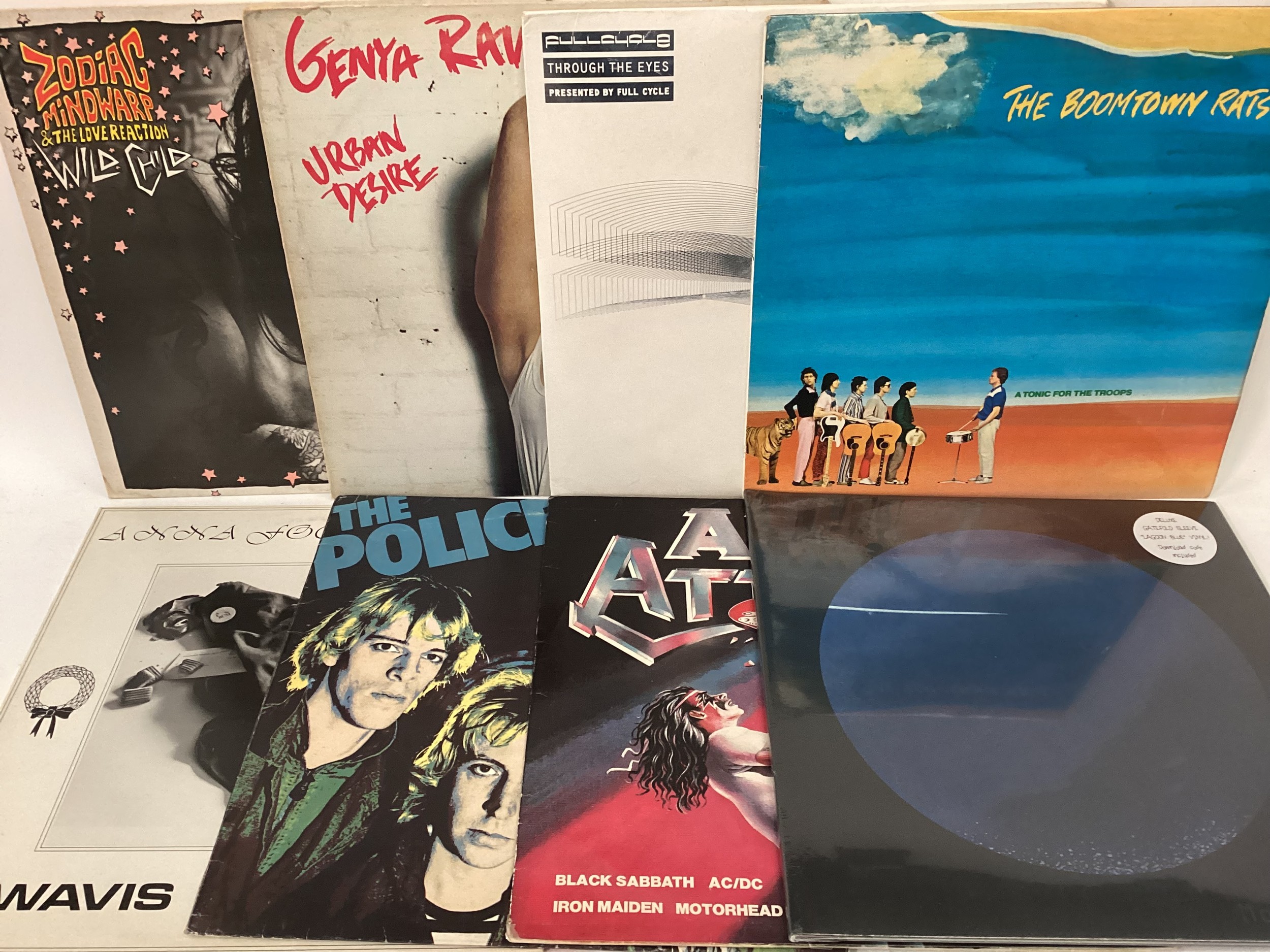 CASE OF VARIOUS PROG ROCK / PUNK VINYL RELATED ALBUMS. Found here in VG+/Ex conditions we have - Image 4 of 4