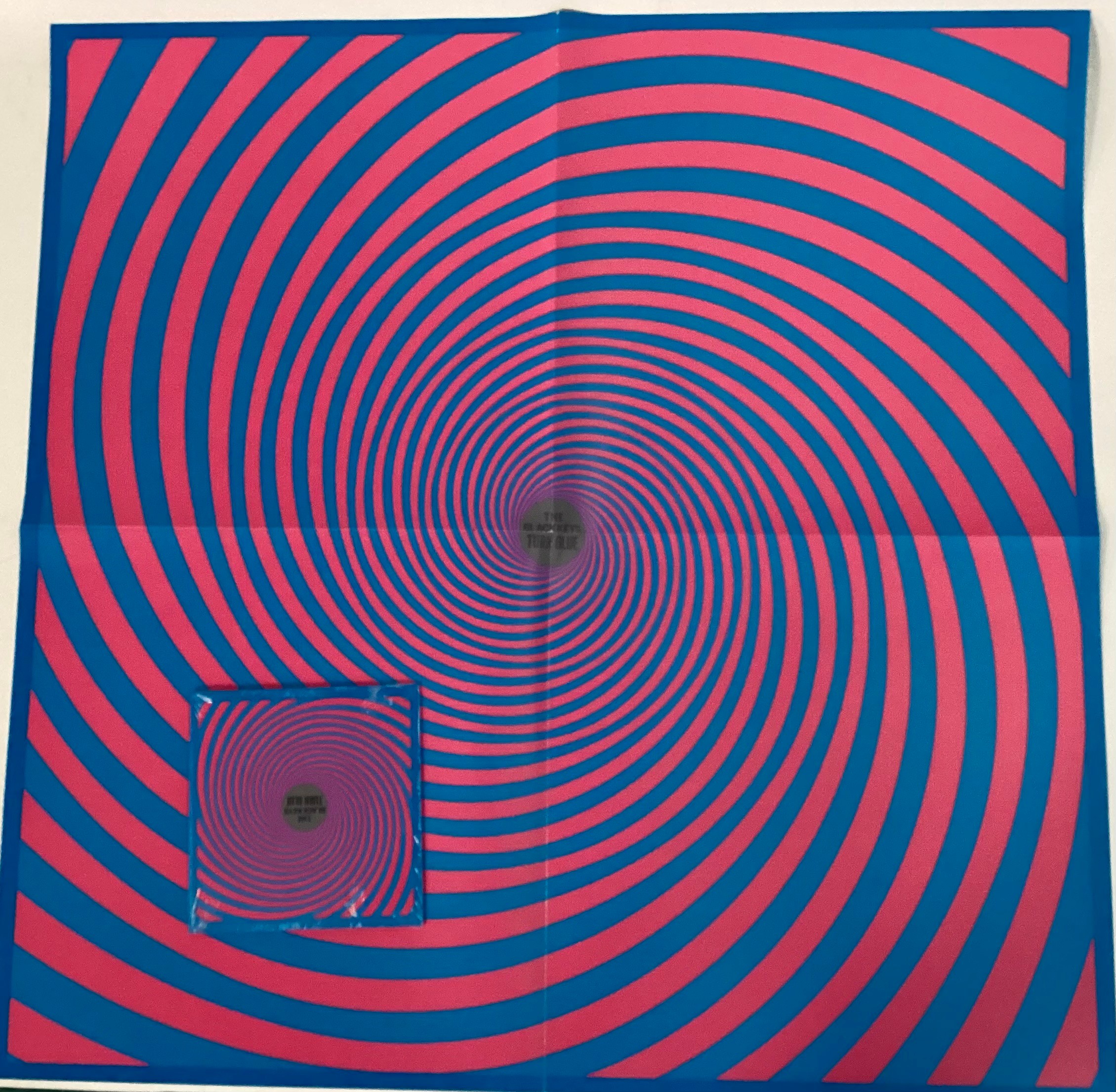 THE BLACK KEYS 'TURN BLUE' VINYL ALBUM. Turn Blue is the eighth studio album by American rock duo - Image 3 of 3