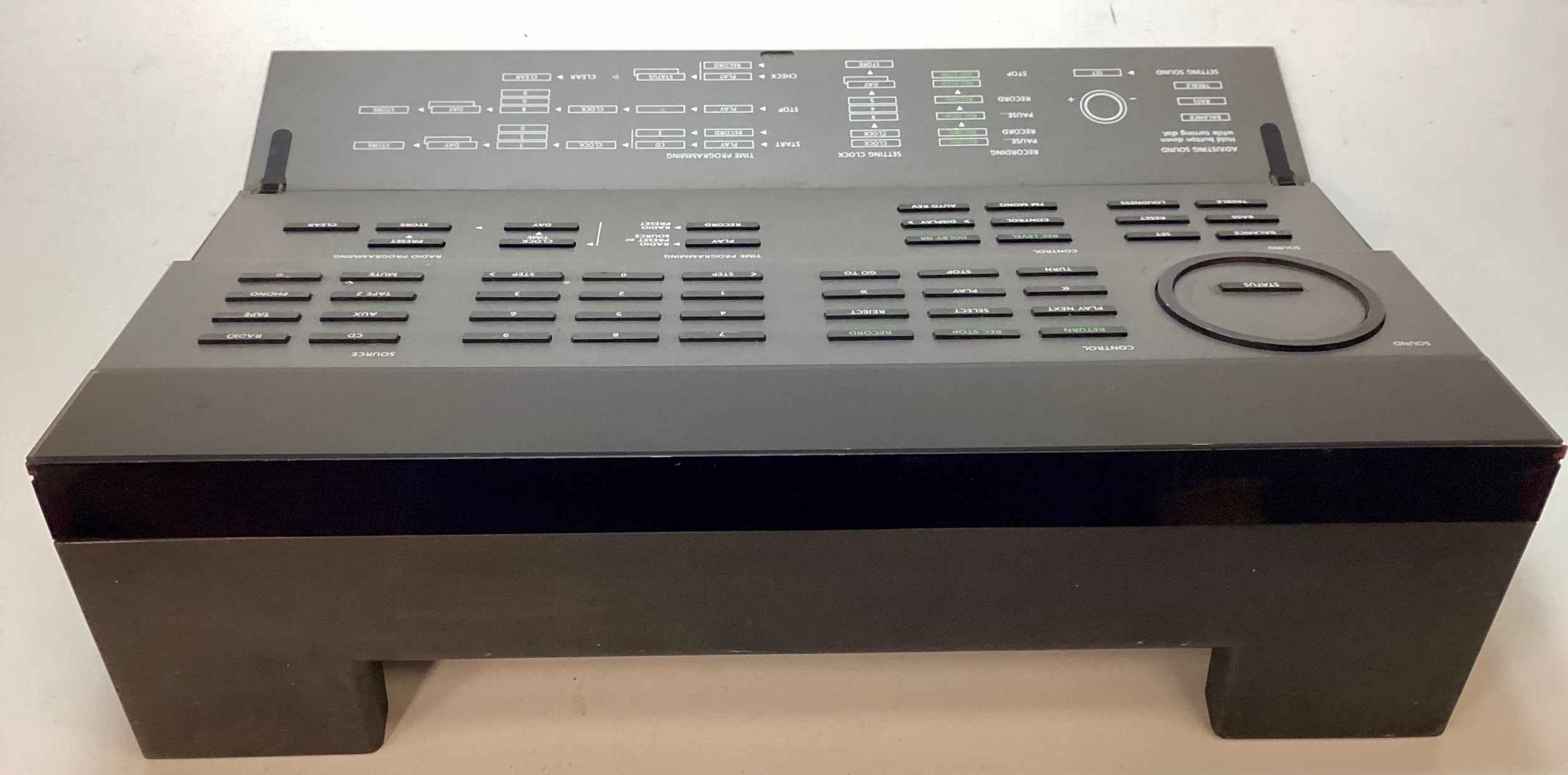 BANG & OLUFSEN MASTER CONTROL PANEL. This is a remote control for B&O equipment. The model number is - Bild 3 aus 4