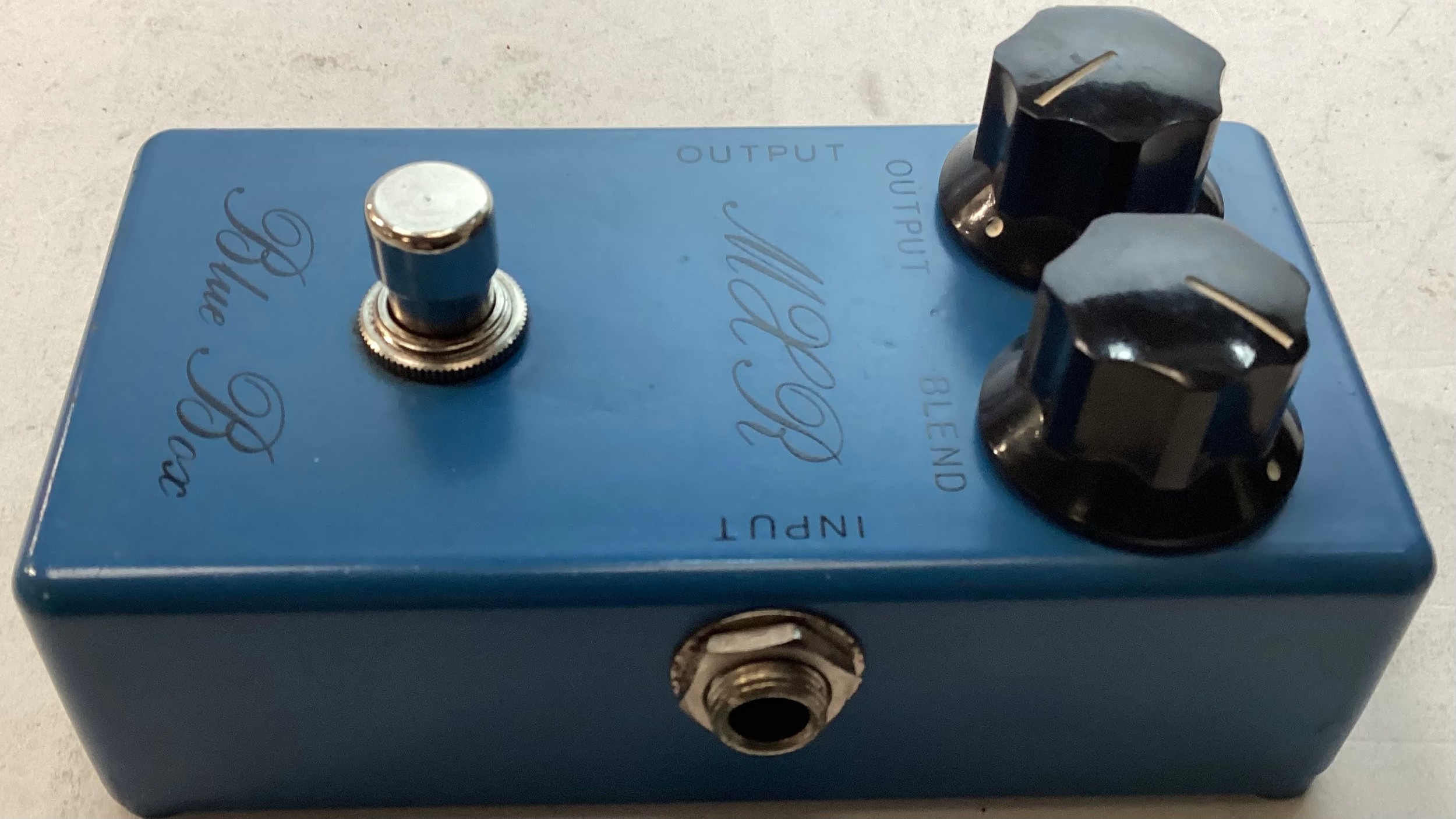 MXR INNOVATIONS BLUE BOX. This is a MXR M-103 Blue Box octave fuzz unit which is in great - Bild 5 aus 5