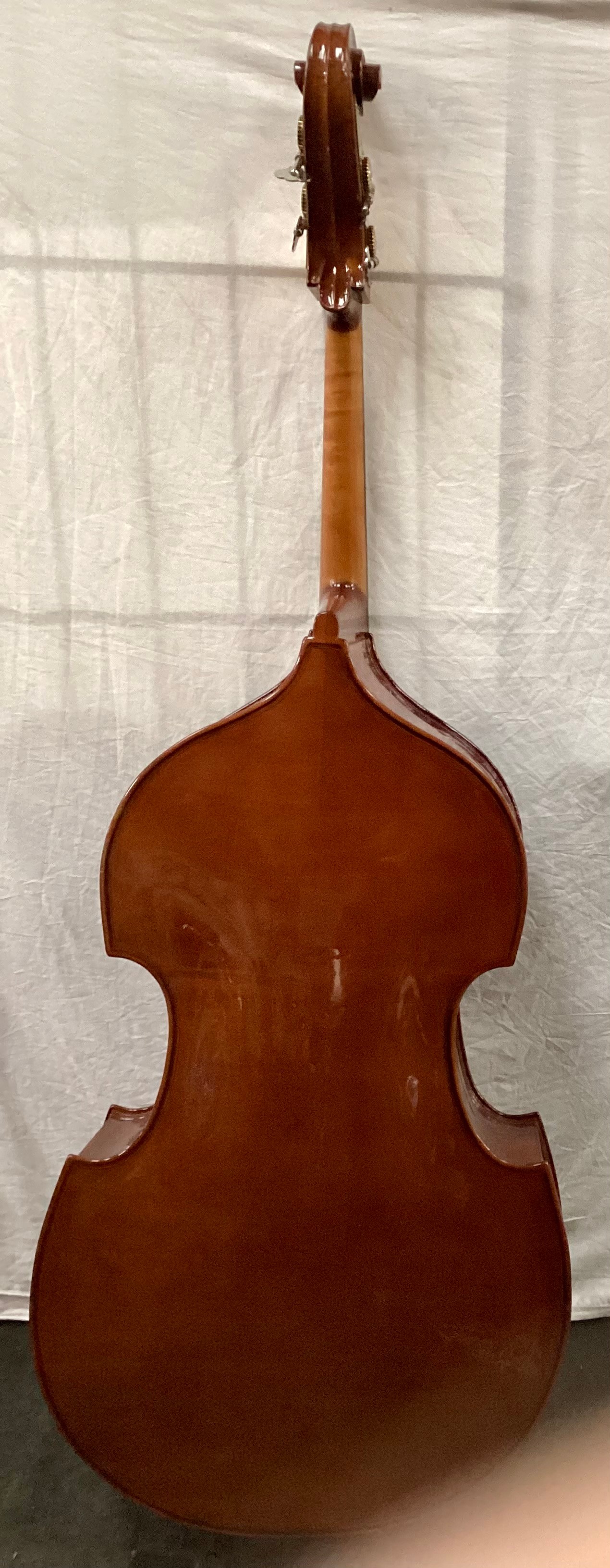 DOUBLE BASS MUSICAL INSTRUMENT. This comes complete with a bow and in a soft black carry case. 68” - Bild 4 aus 16