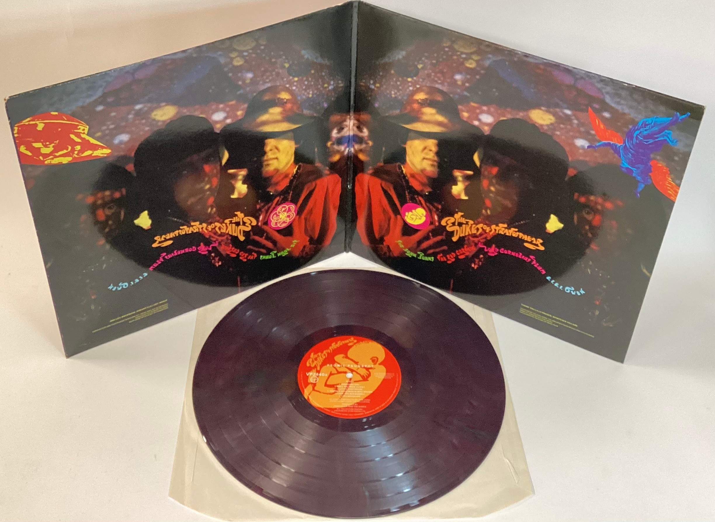 XTC THE DUKES OF STRATOSPHEAR ‘PSONIC PSUNSPOT’ COLOURED UK VINYL. Found here on Virgin Records - Image 3 of 3