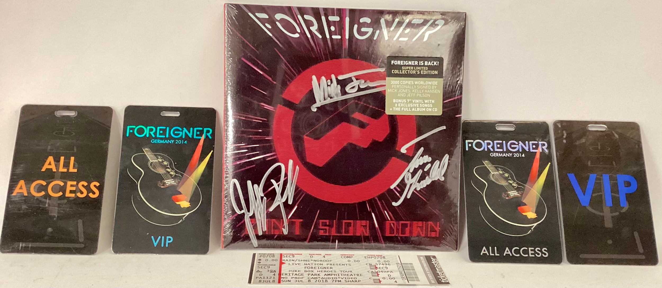 FOREIGNER AUTOGRAPHED LIMITED EDITION SINGLE. Very nice limited 3000 copy of the single signed by